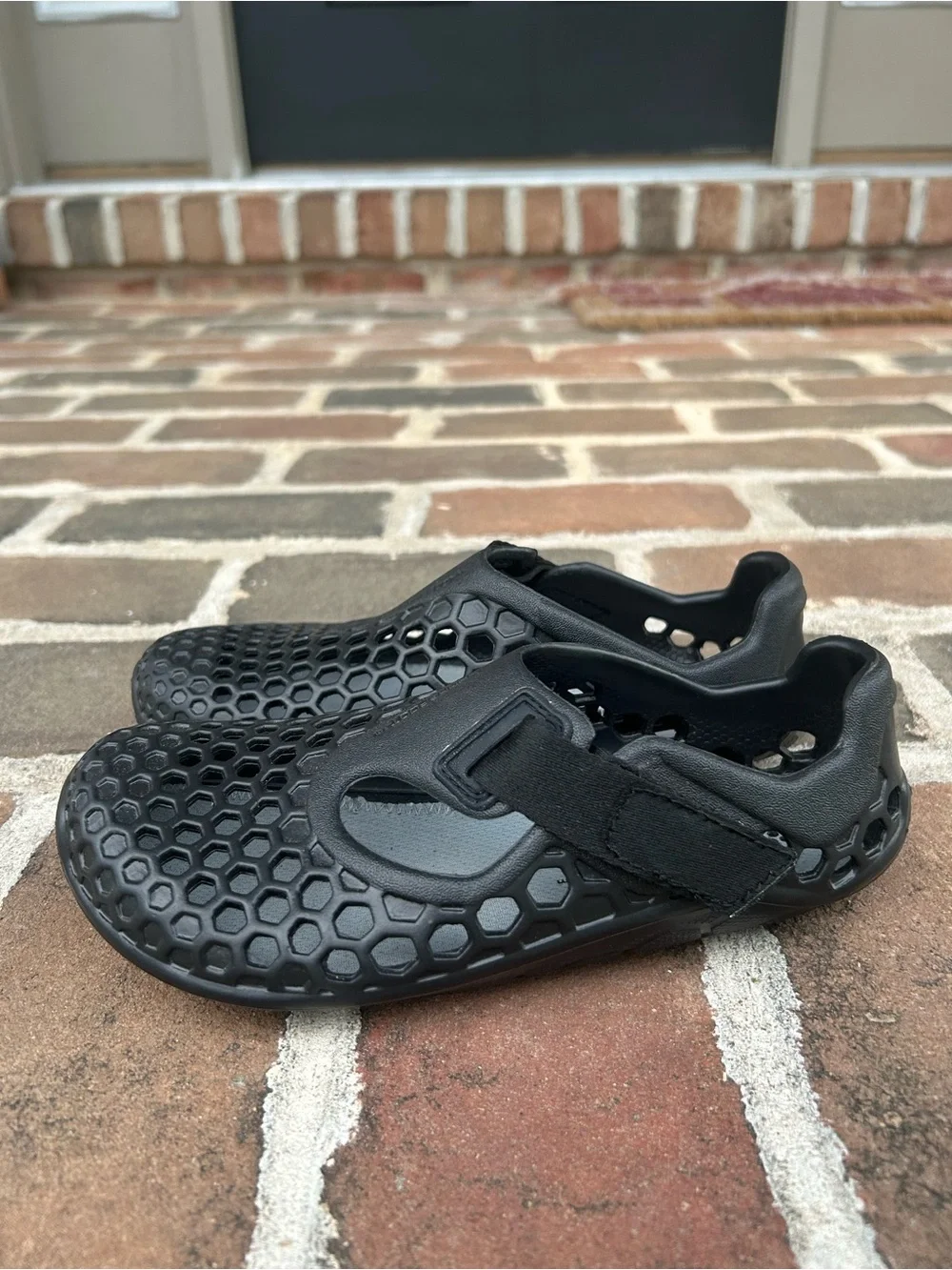 Vivobarefoot Ultra II Black Minimalist Outdoor Water Shoes 33 Kids 2
